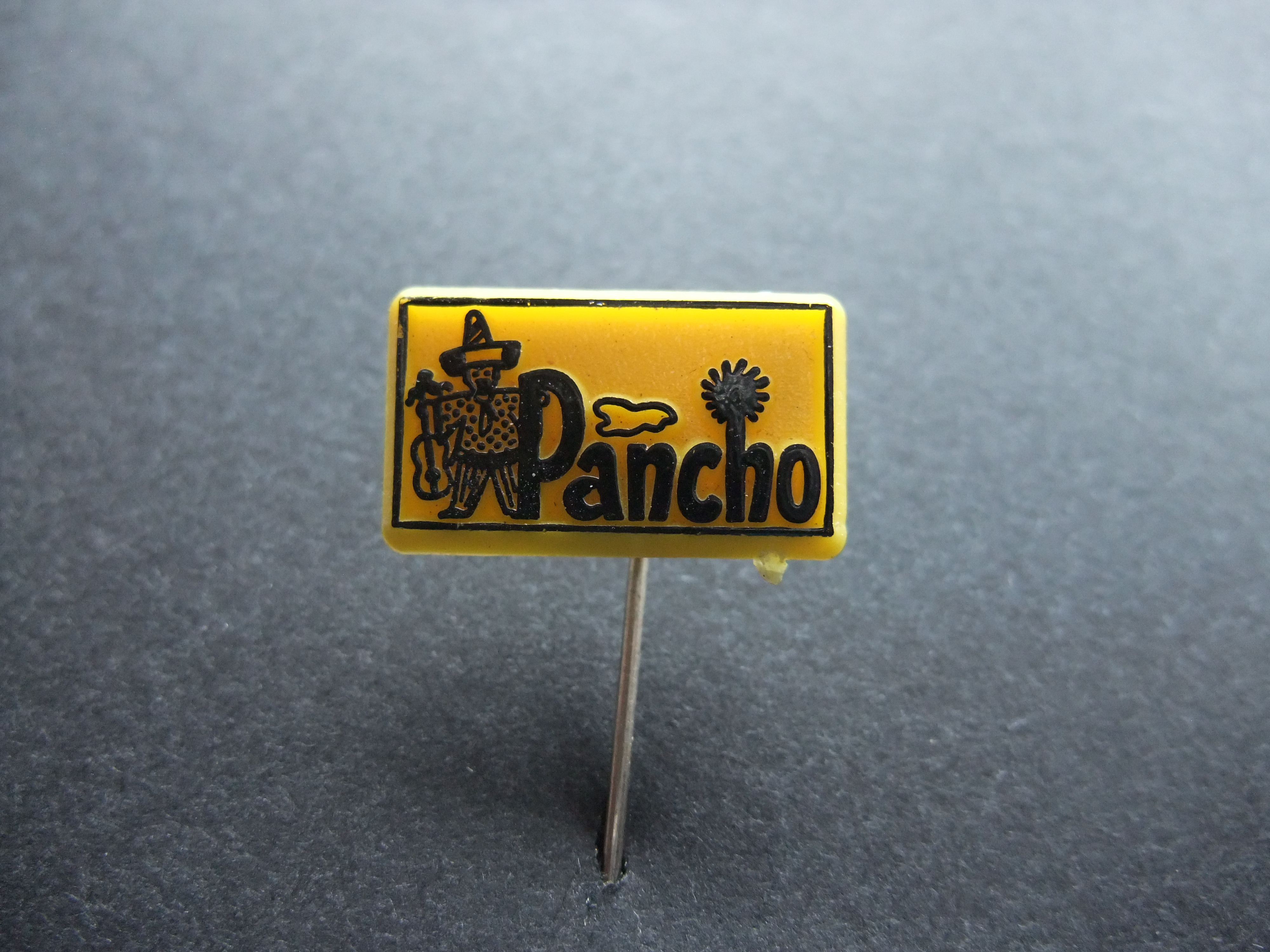 Pancho Confectie-industrie (H. J. Smit's ) -Deventer  geel